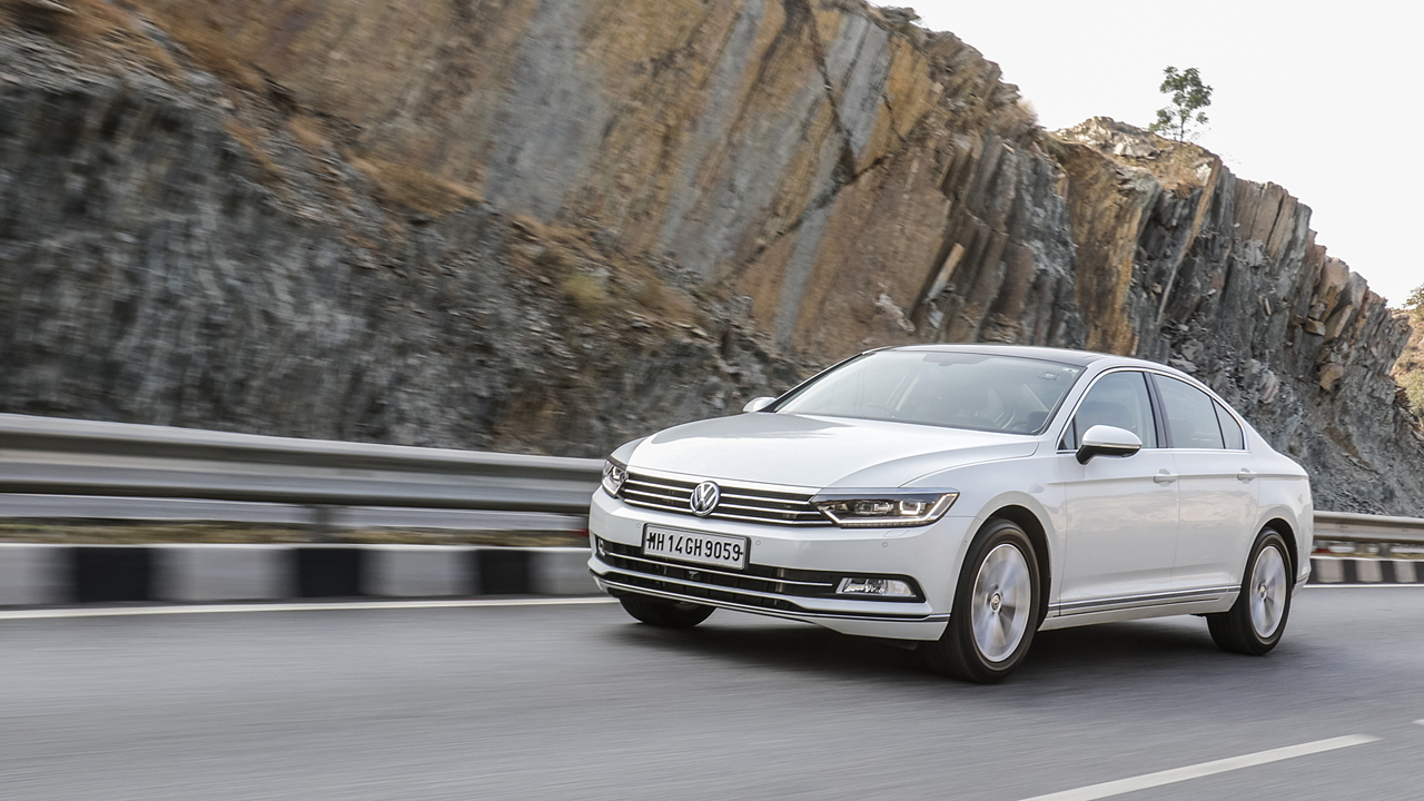 2017 Volkswagen Passat 2.0L TDI First Drive Review - CarWale