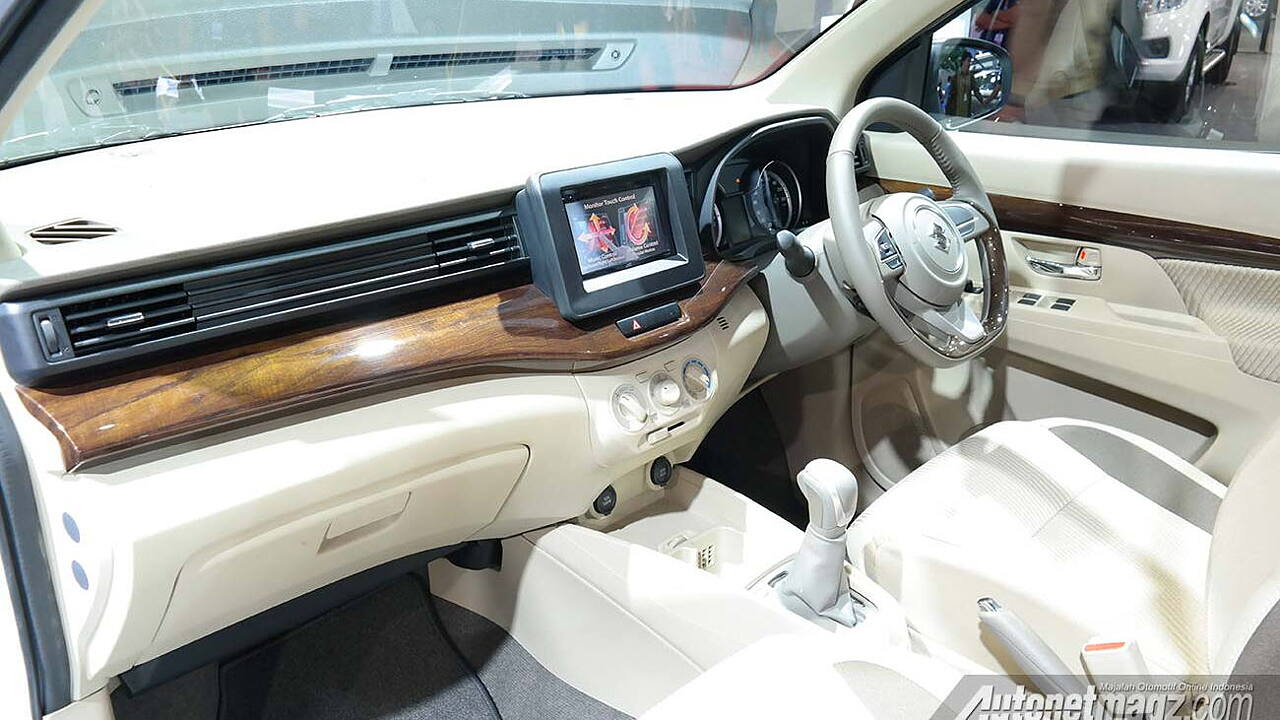 Top 5 New Interior Features Of The New Maruti Ertiga Carwale