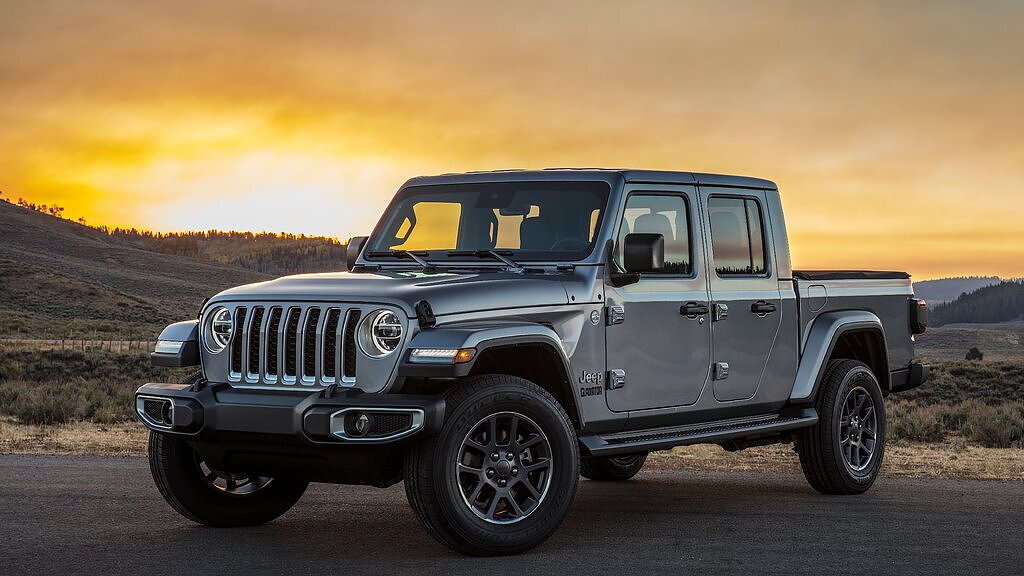 Jeep wrangler hot sale pickup price