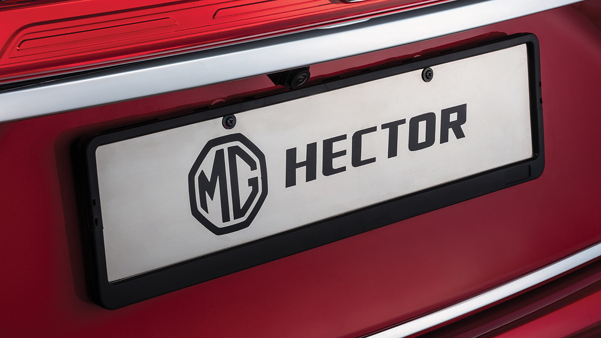 Mg hector deals accessories price list