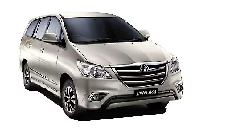 toyota innova scale model