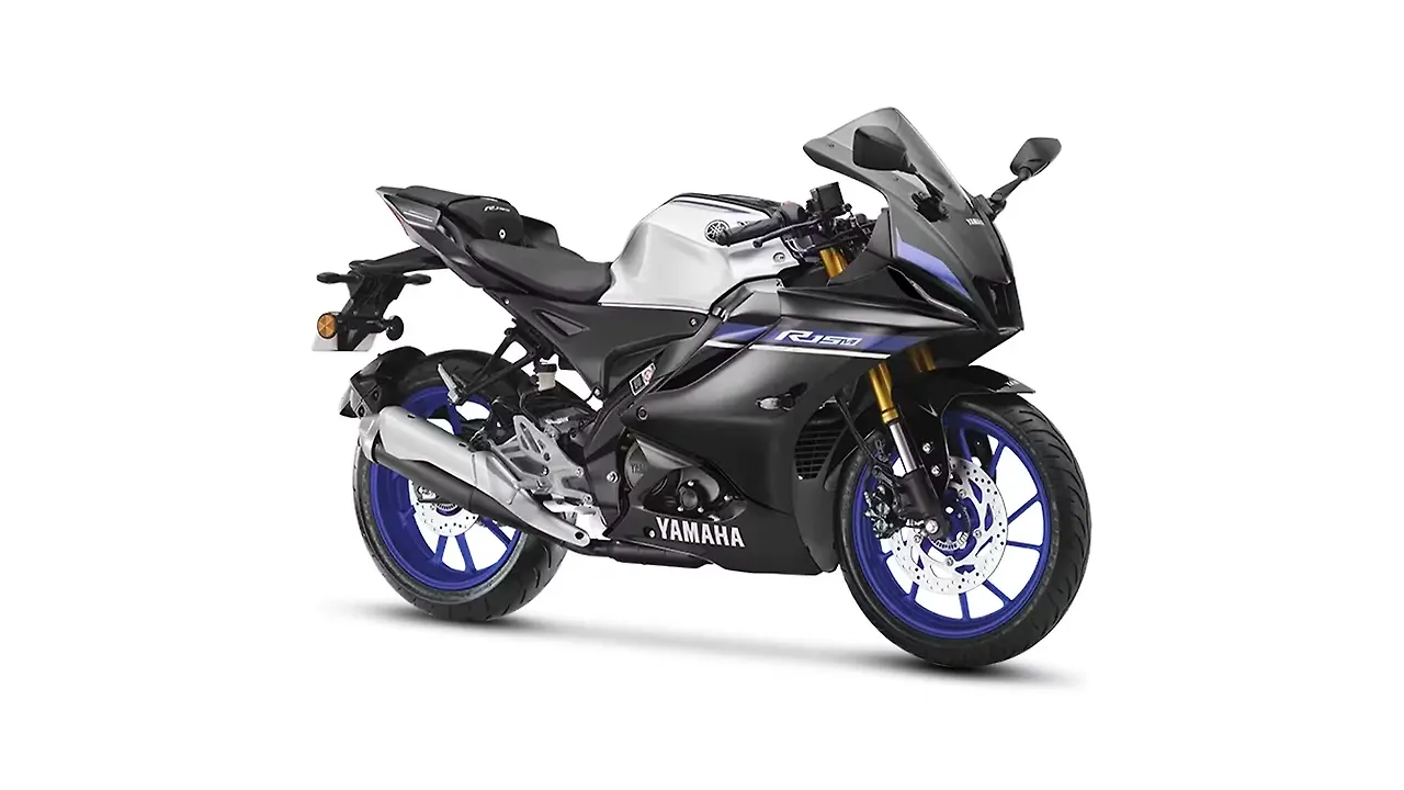 Yamaha R15 V4 Price - Mileage, Images, Colours | BikeWale