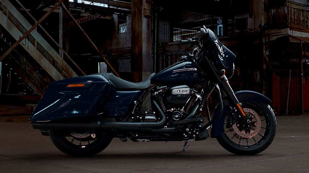 2019 midnight blue street glide