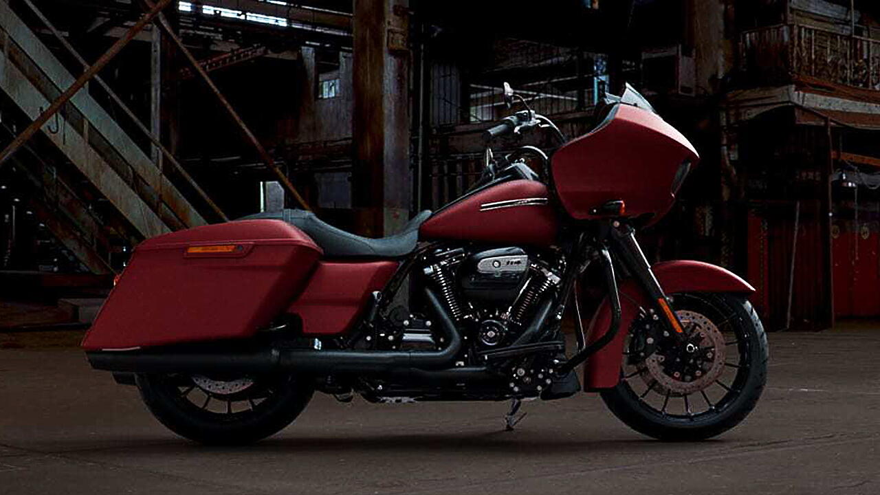 Harley-Davidson Road Glide Special [2018-2019] Wicked Red Denim Colour ...