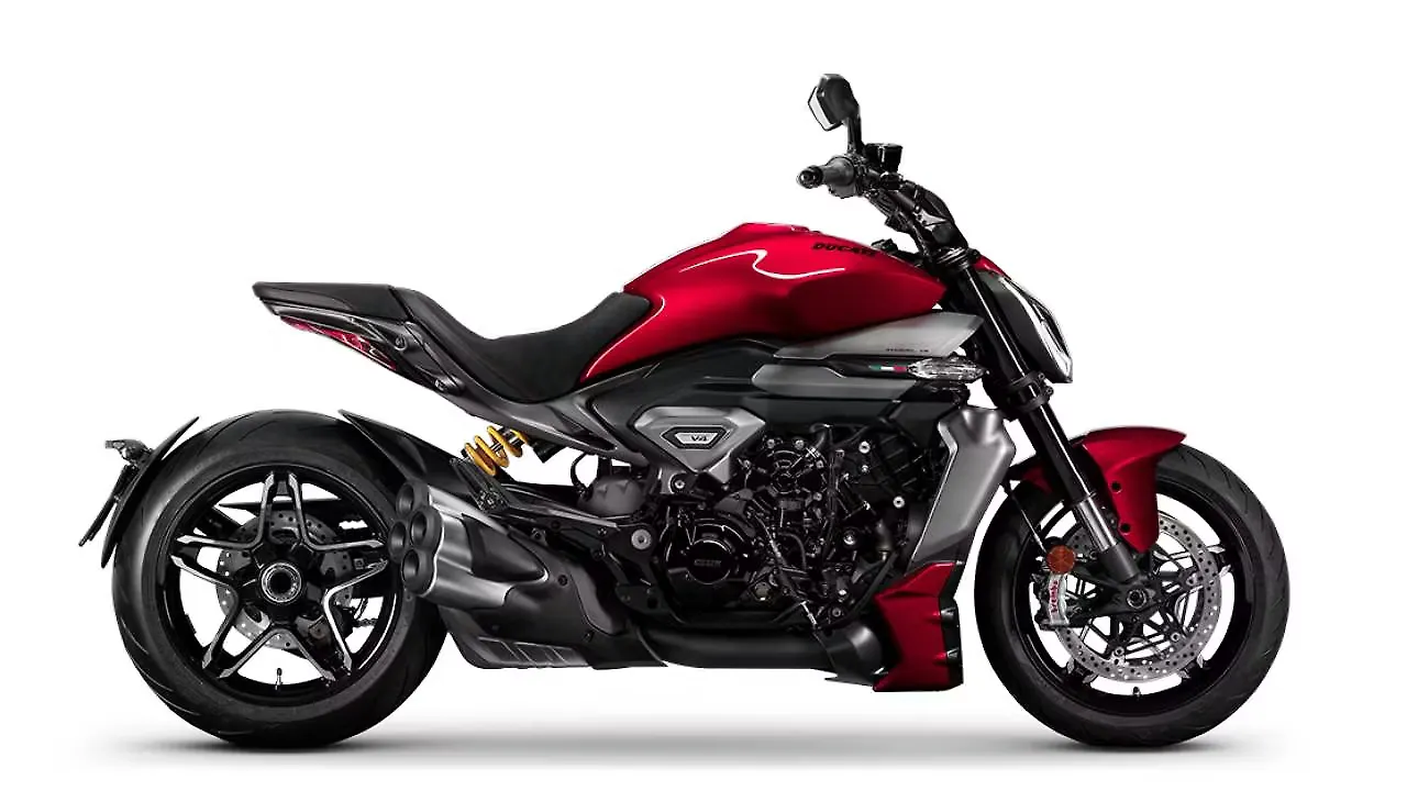 Ducati XDiavel V4, Expected Price Rs. 28,00,000, Launch Date & More Updates - BikeWale