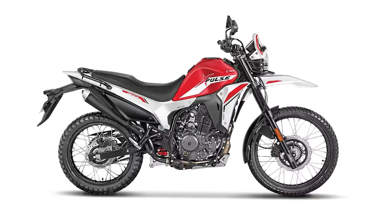 Hero Xpulse 210 Price - Mileage, Images, Colours | BikeWale