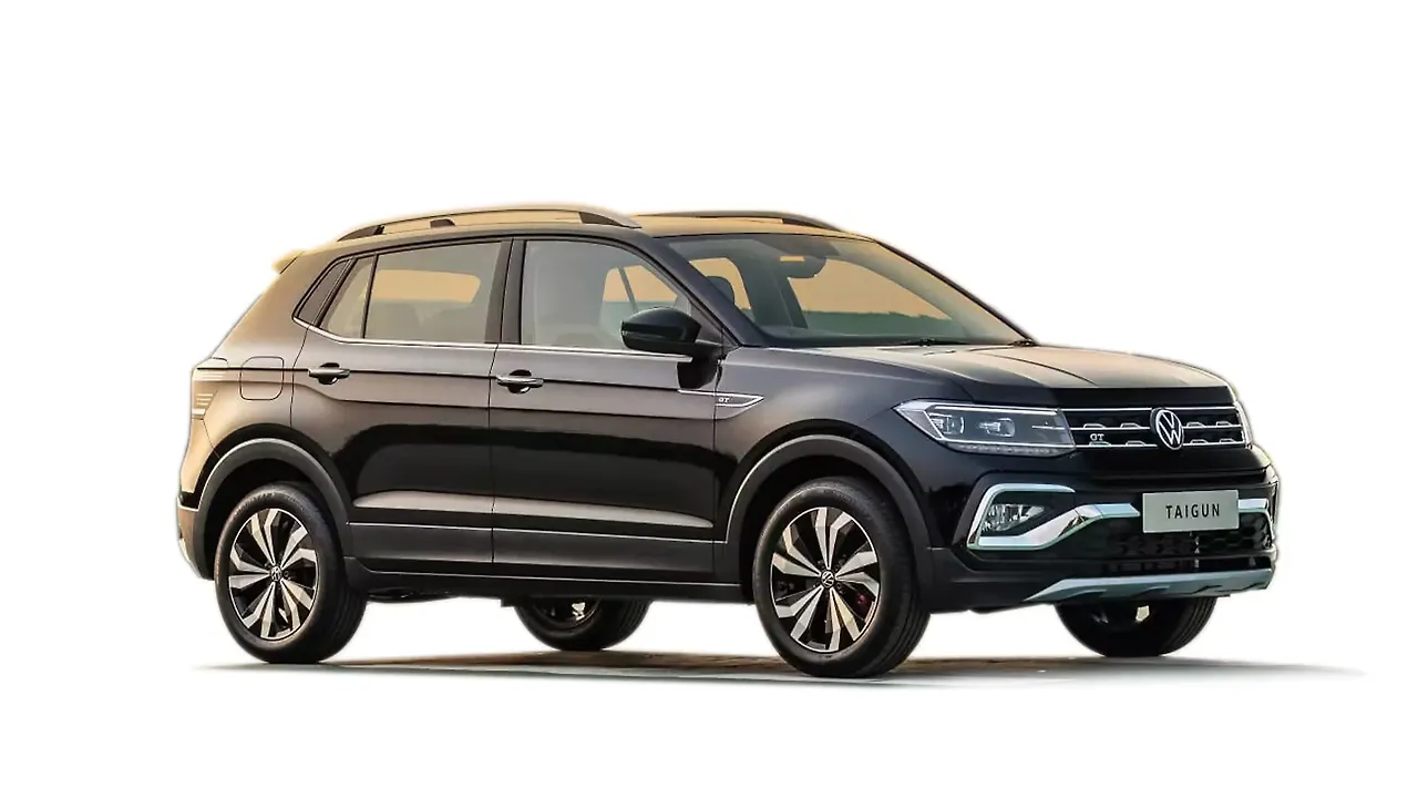 Taigun GT Edge Carbon Steel Grey chrome 1.5 TSI MT on road Price