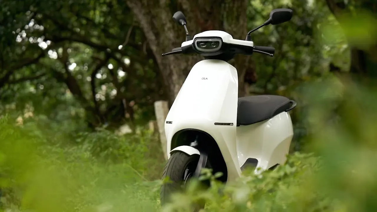 Ola Electric scooters sales postponed due to technical fault Ola Electric scooters sales postponed due to technical fault