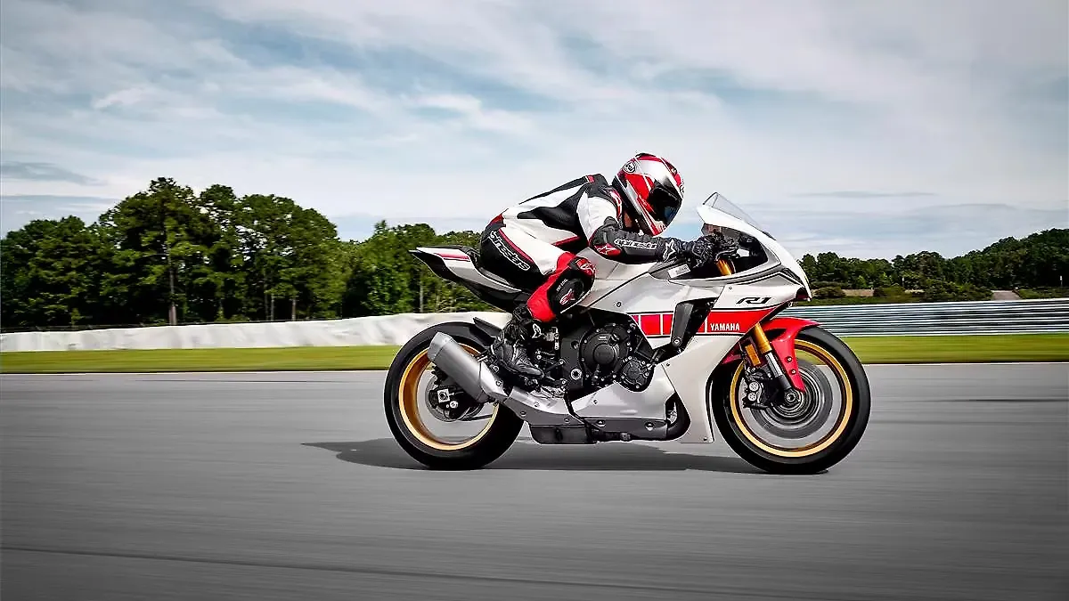 Yamaha YZF-R1 World GP 60th Anniversary Edition revealed Yamaha YZF-R1 World GP 60th Anniversary Edition revealed