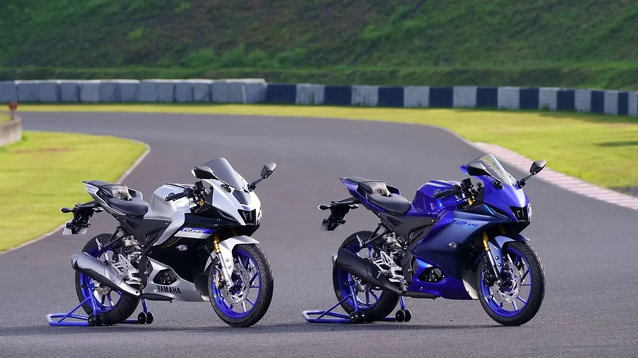 New Yamaha YZF-R15 V4.0: What else can you buy? New Yamaha YZF-R15 V4.0: What else can you buy?