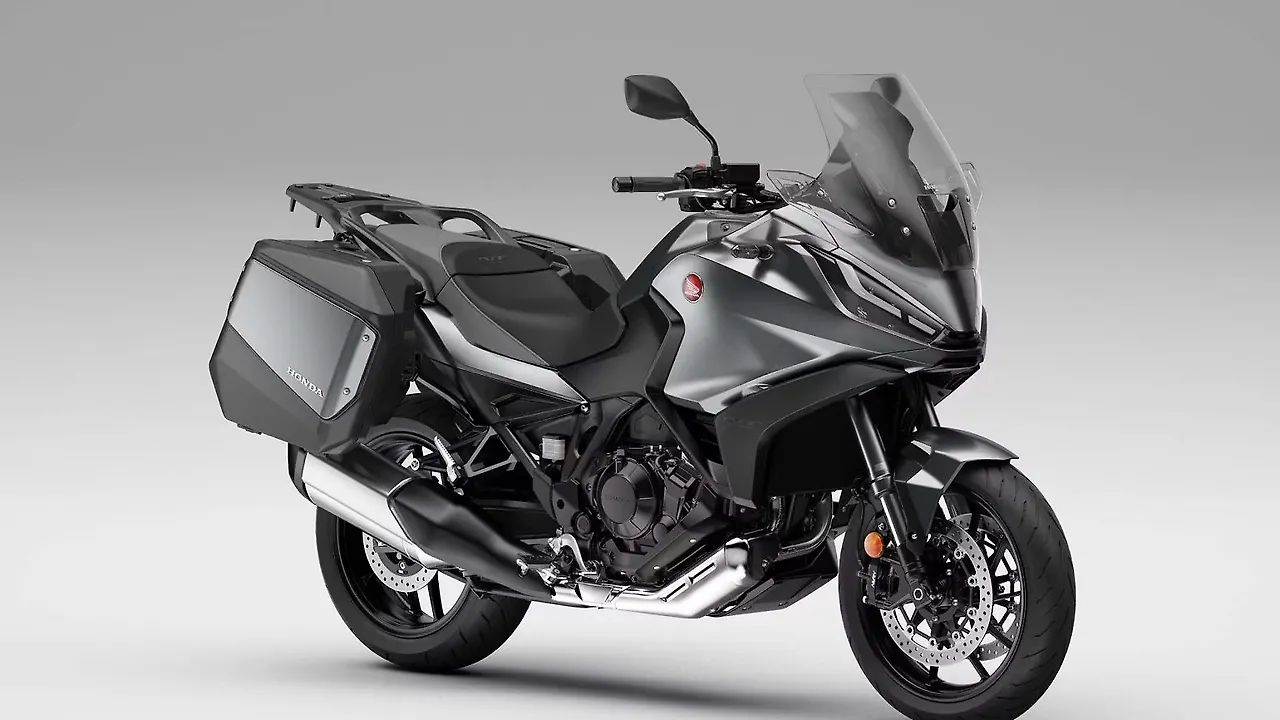 Honda Africa-Twin based NT1100 touring bike revealed! Honda Africa-Twin based NT1100 touring bike revealed!