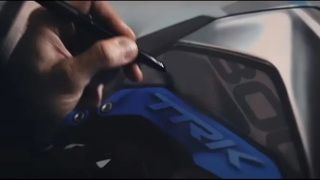 New Benelli TRK 800 teased ahead of EICMA 2021 debut New Benelli TRK 800 teased ahead of EICMA 2021 debut