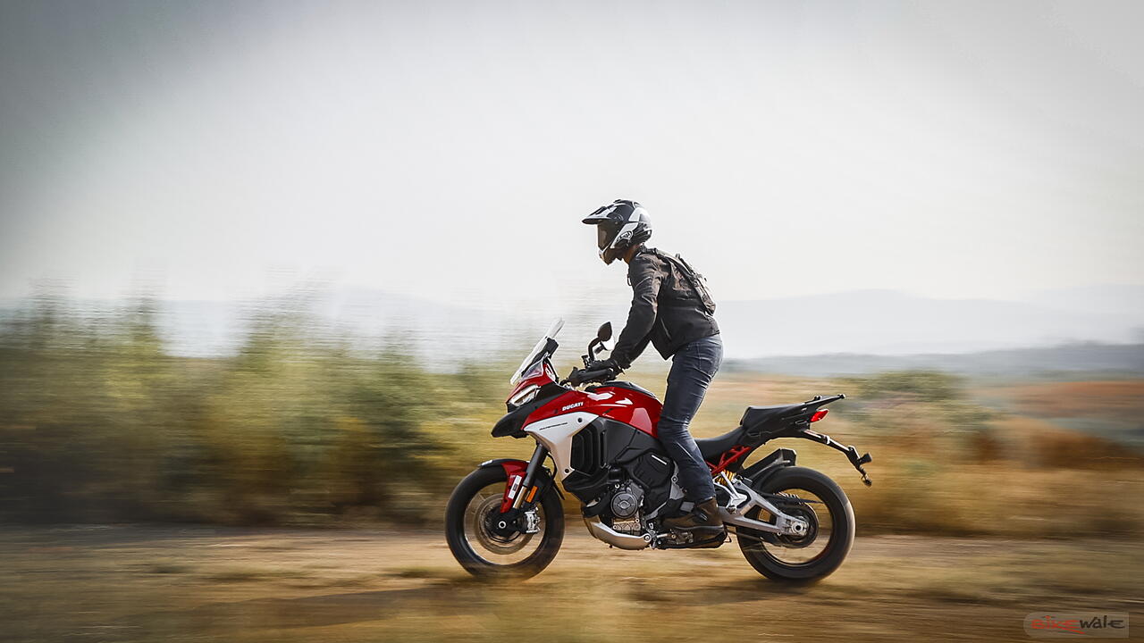 Ducati Multistrada V4 Price - Mileage, Images, Colours | BikeWale