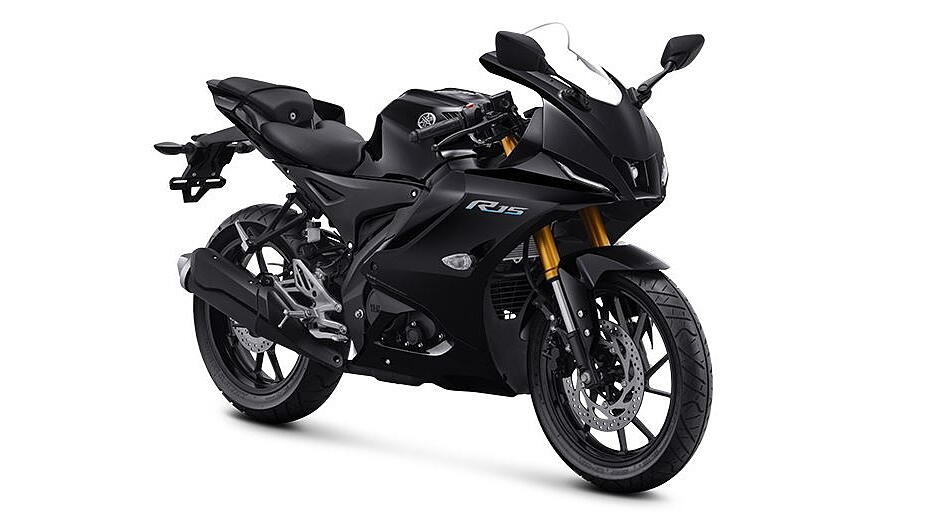 2022 Yamaha YZF R15 V4 breaks cover in new colour options 