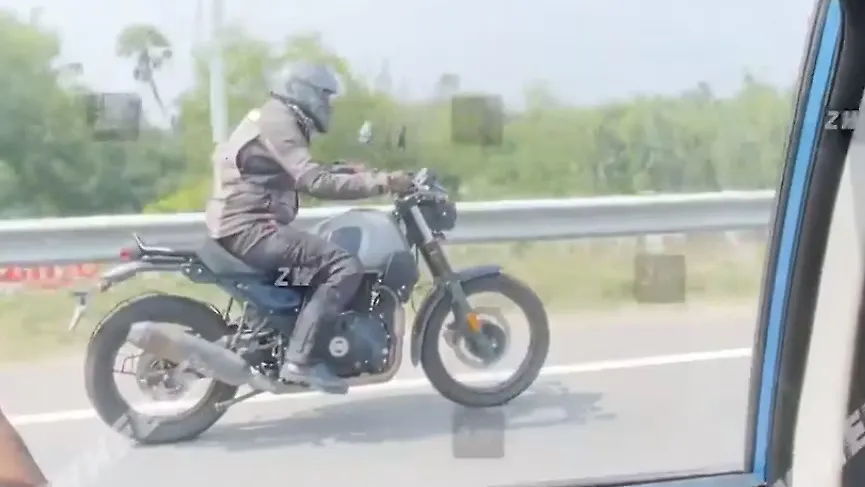 Royal Enfield Scram 411 spied tests in production-ready avatar Royal Enfield Scram 411 spied tests in production-ready avatar