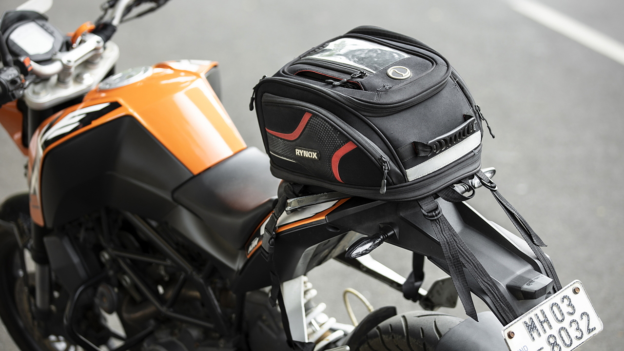 Rynox tank bag discount for royal enfield