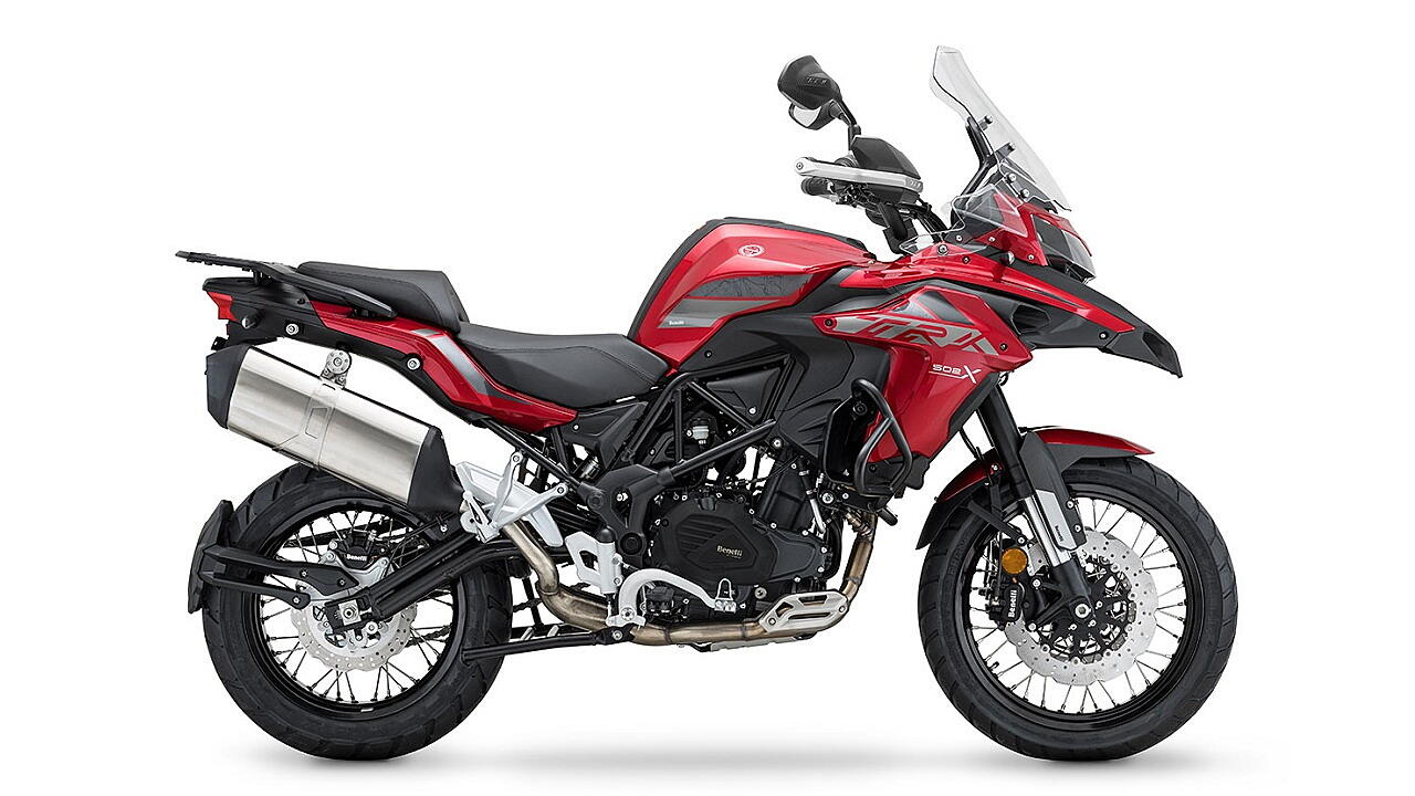 Benelli TRK 502X gets expensive, now available in four colours - BikeWale