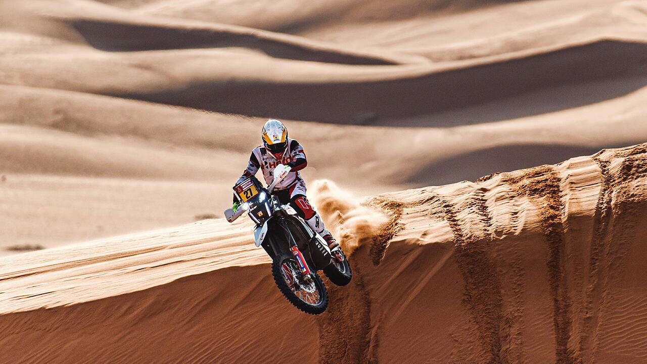 Hero MotoSports Team Rally achieves another Top 10 finish in Dakar 2022