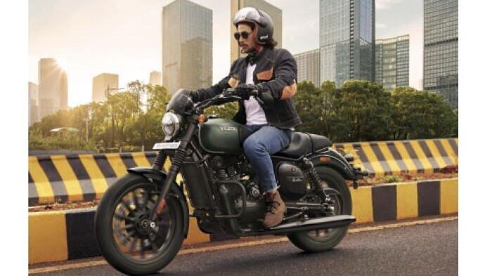 Yezdi Roadster launched in India at Rs 1.98 lakh; rivals Royal Enfield Meteor 350, Honda CB350