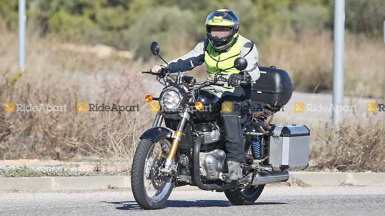 Royal Enfield Classic 650 spotted testing for the first time 