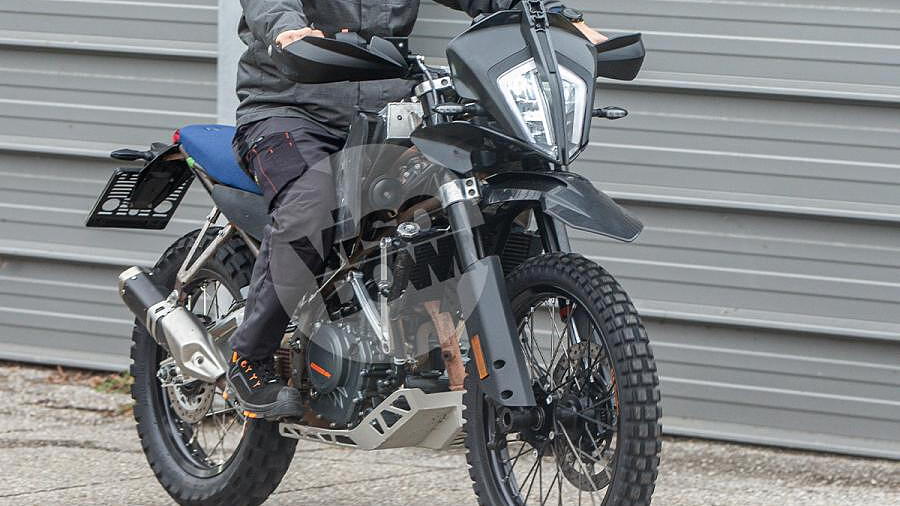 Breaking Ktm 390 Adventure Enduro With 21 Inch Front Spoke Wheel Spotted Bikewale 7608