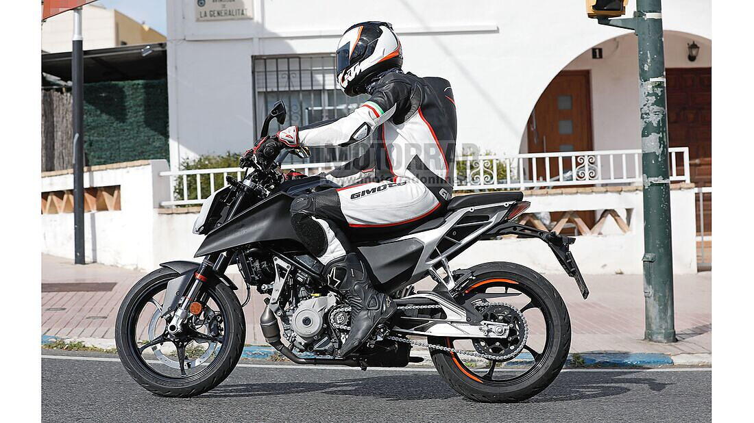 Next generation KTM 125 Duke Spotted; India launch in 2023
