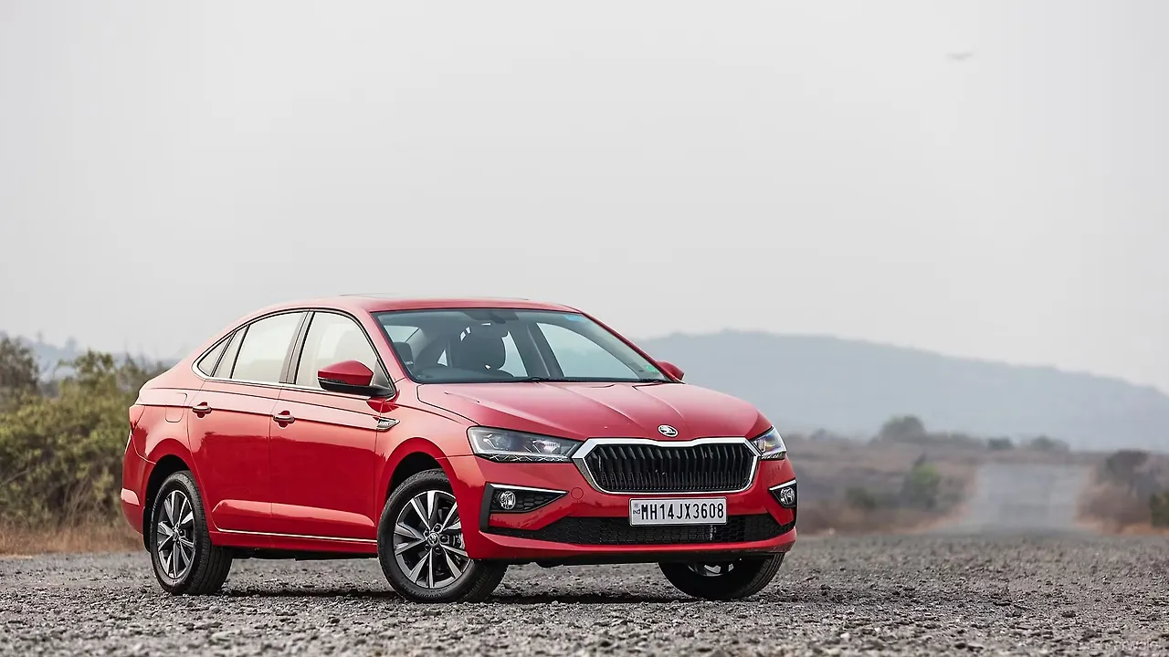 Skoda Slavia surpasses 10,000 units booking milestone - CarWale