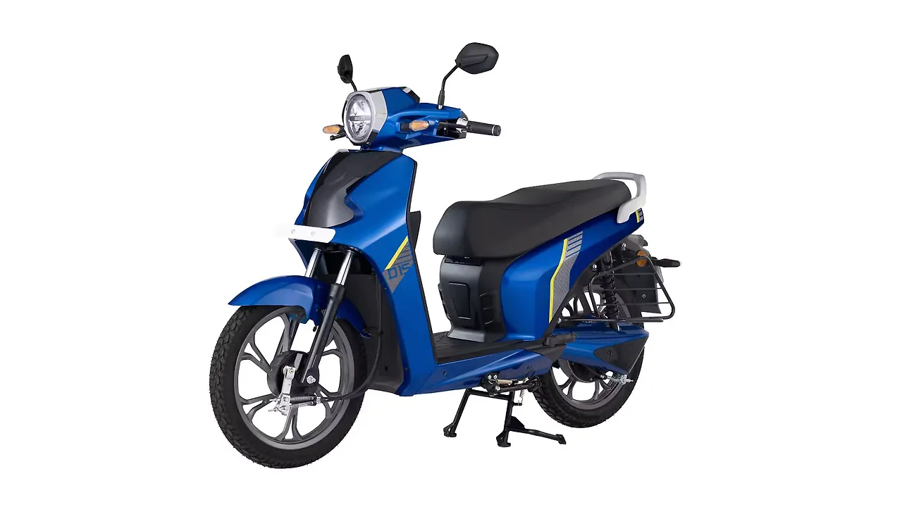 BGauss launches its flagship electric scooter with 115km range BGauss launches its flagship electric scooter with 115km range