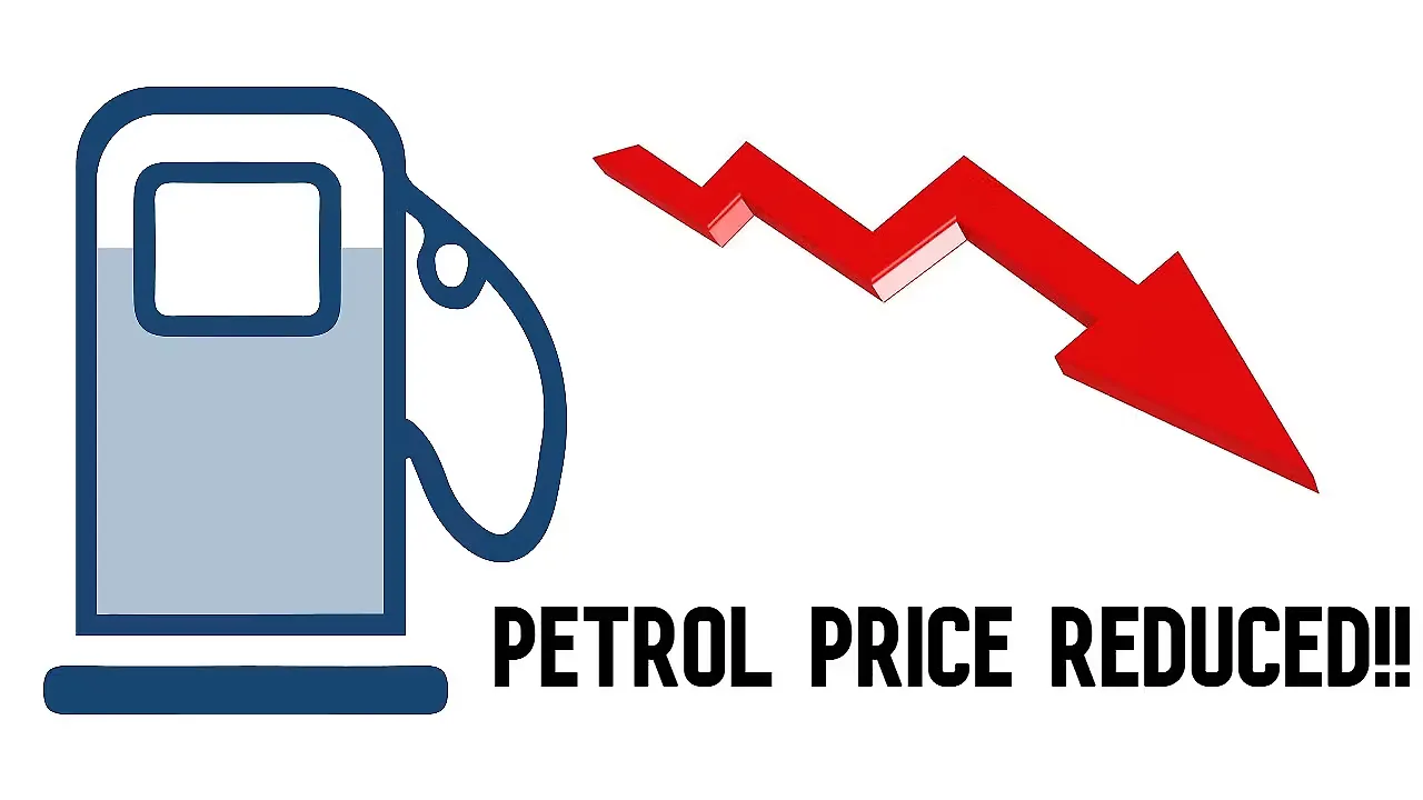 Indian government reduces petrol and diesel prices Indian government reduces petrol and diesel prices