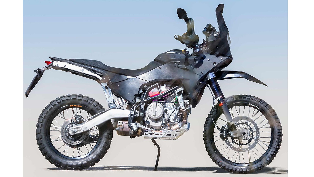 Mysterious KTM 390 Adventure Rally version spied testing - BikeWale