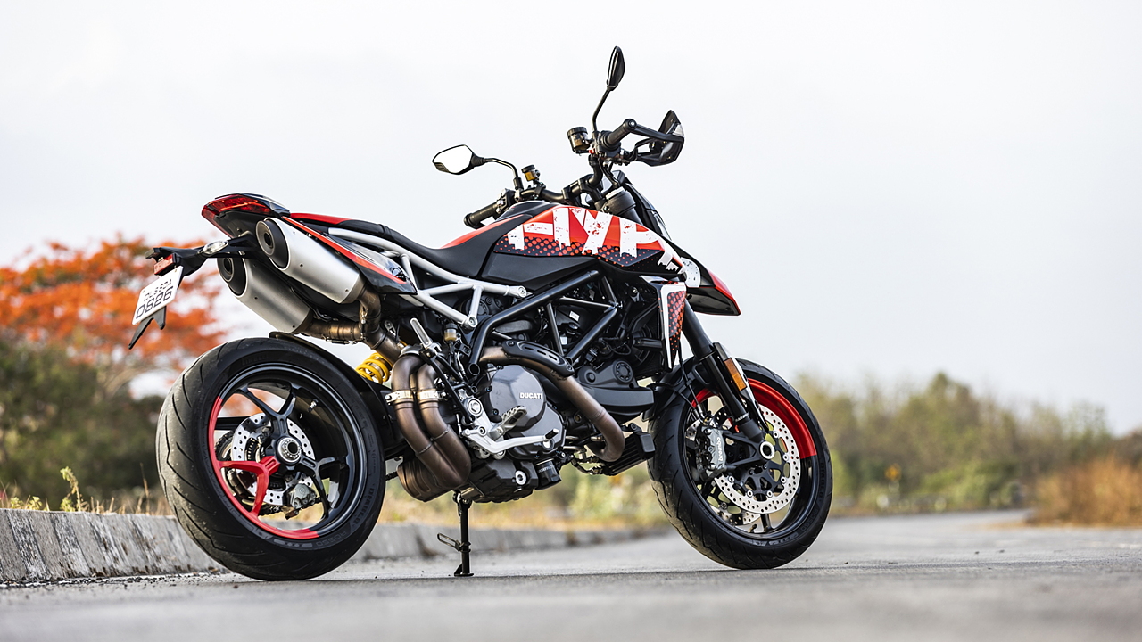 Ducati Hypermotard 950 Price Mileage Images Colours BikeWale