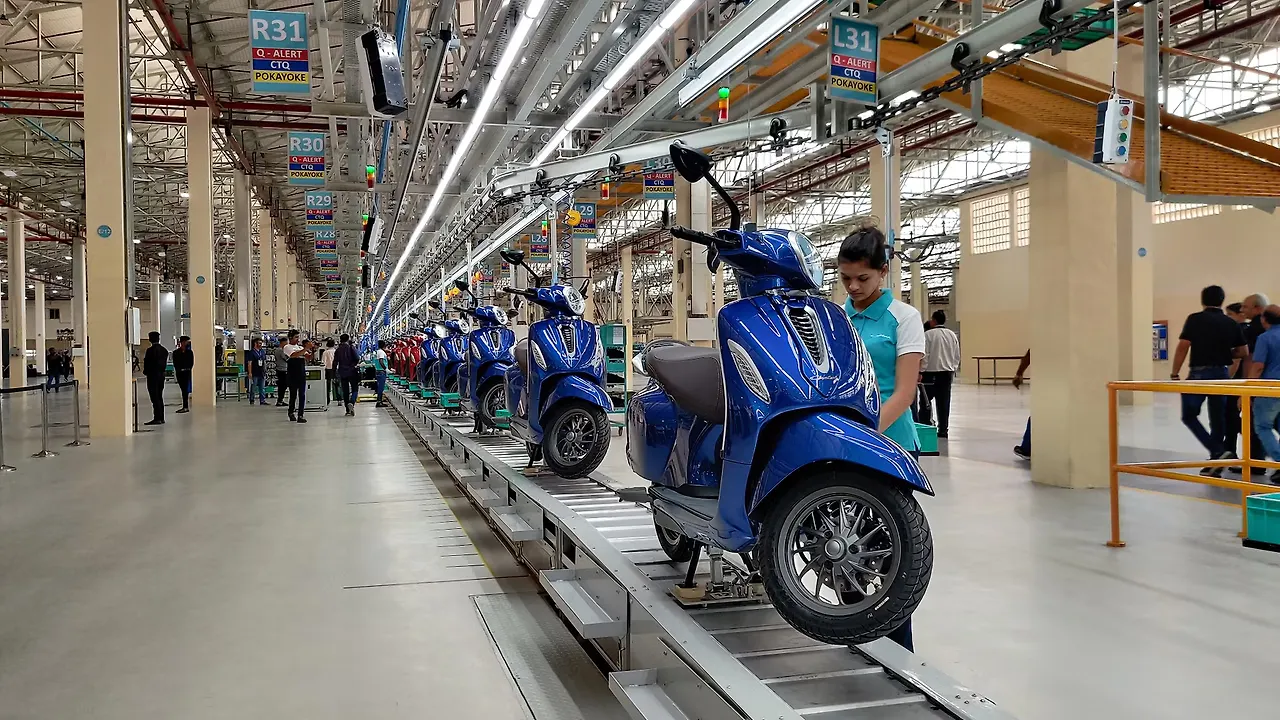 14,000 Bajaj Chetak e-scooters sold; more Chetaks on the way 14,000 Bajaj Chetak e-scooters sold; more Chetaks on the way