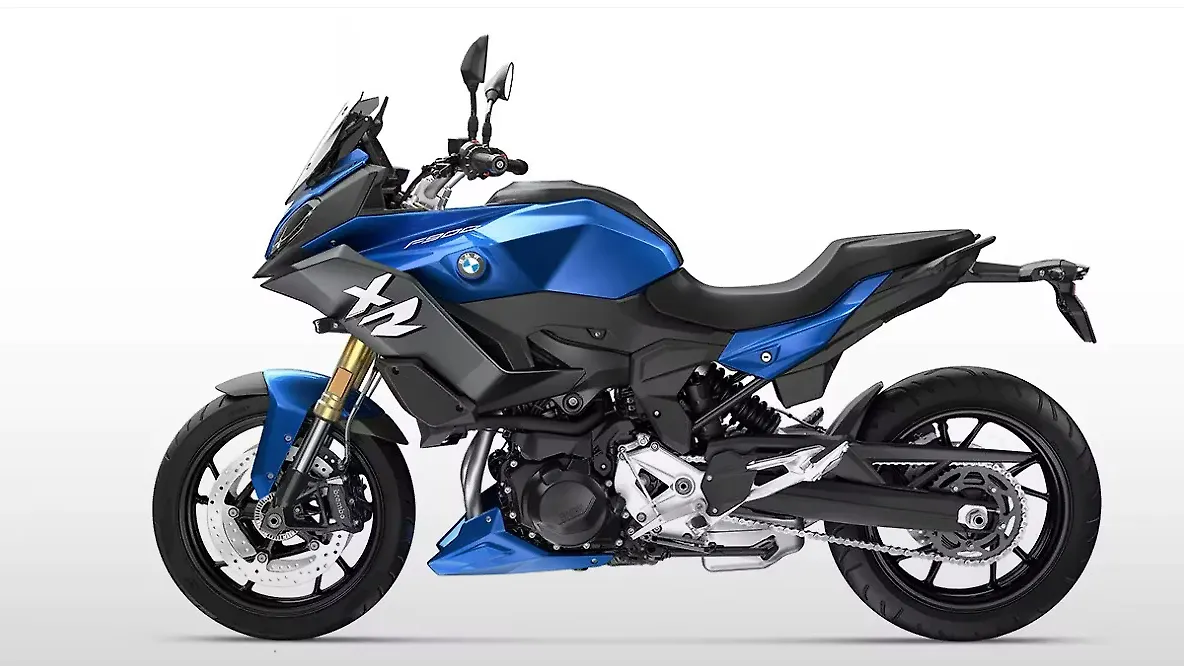 India-bound 2023 BMW F900 XR unveiled! India-bound 2023 BMW F900 XR unveiled!
