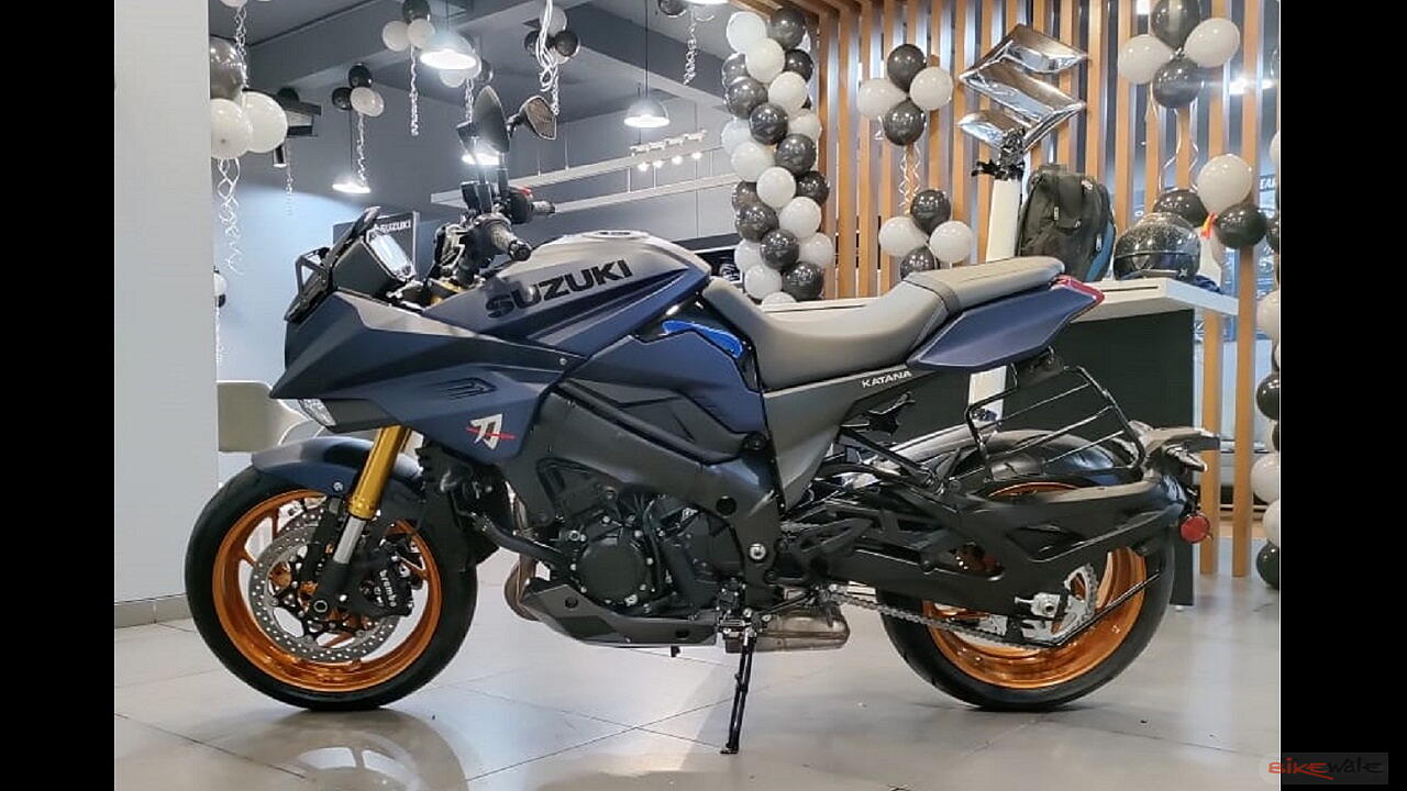 Suzuki Katana starts arriving at dealerships in India