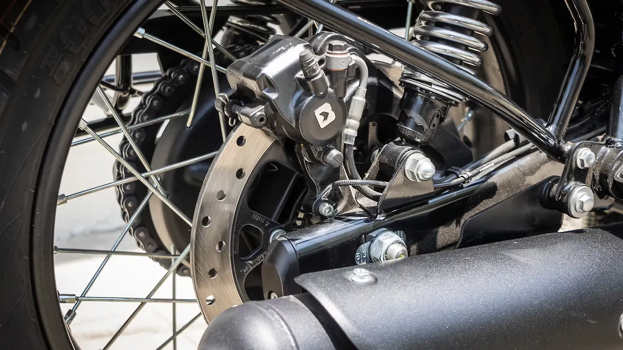 Royal Enfield Bullet 350 Rear Disc Brake Caliper Royal Enfield Bullet 350 Rear Disc Brake Caliper
