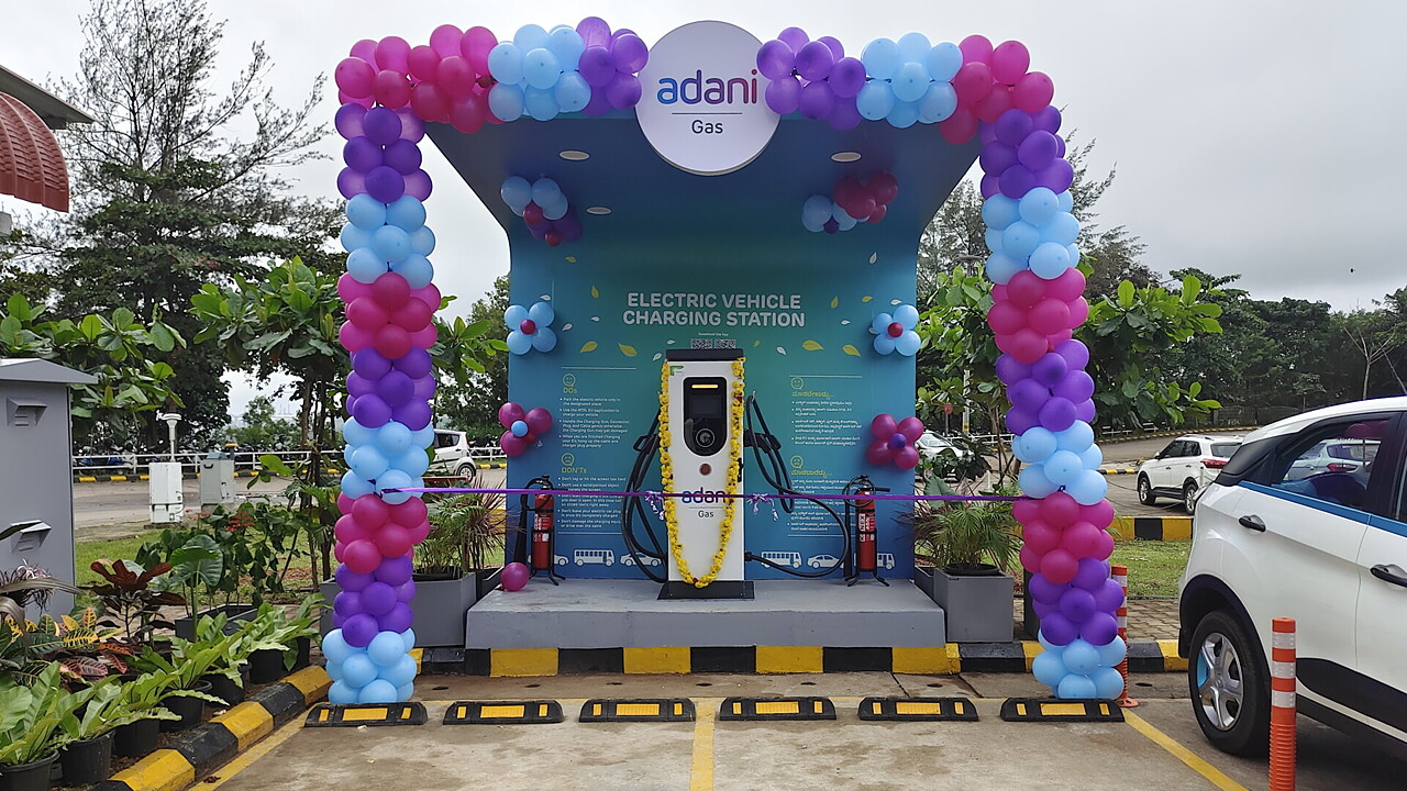 adani ev charging