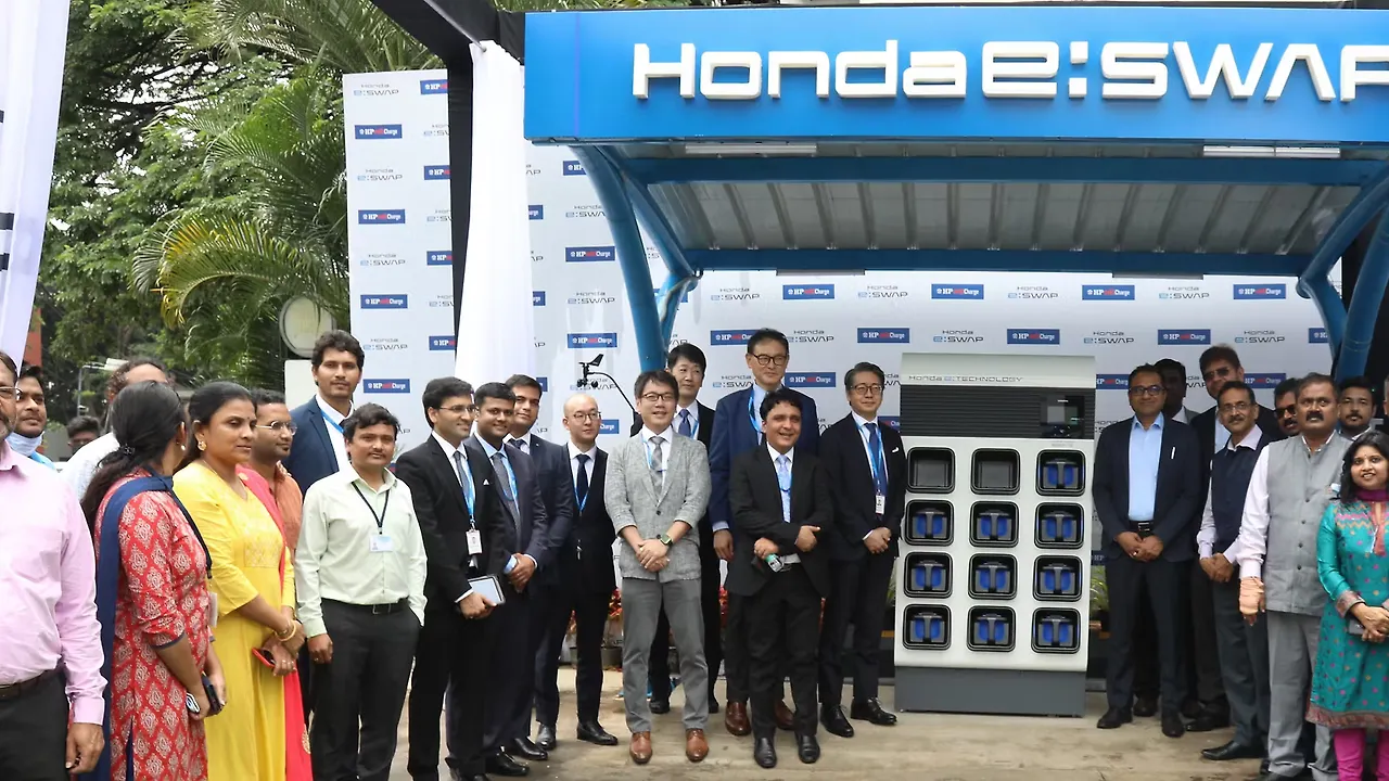 Honda, HPCL commences battery swapping services Honda, HPCL commences battery swapping services