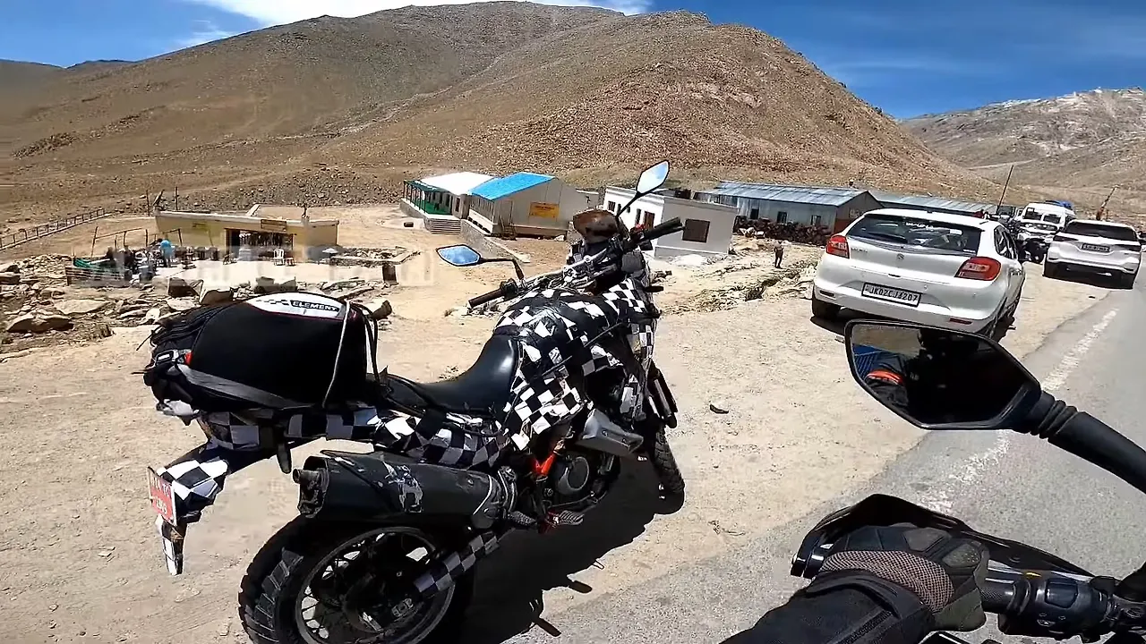 New 300cc Royal Enfield Himalayan-rival from Hero MotoCorp spied again New 300cc Royal Enfield Himalayan-rival from Hero MotoCorp spied again