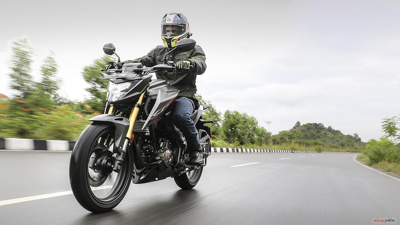 New Honda CB300F Review: Image Gallery