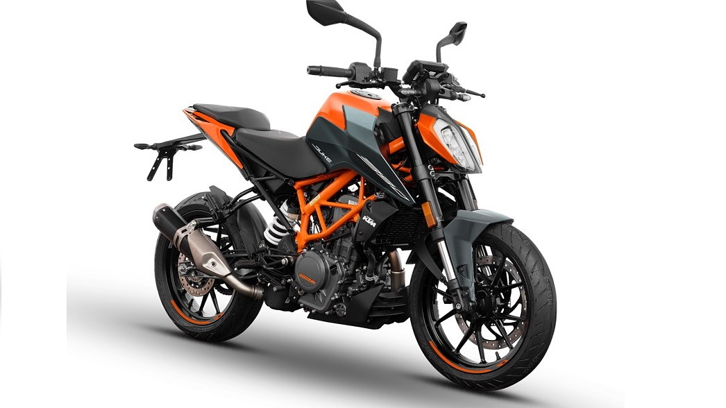 KTM 390 Duke offered in two new colours in India; priced at Rs 2.96 lakh -  BikeWale