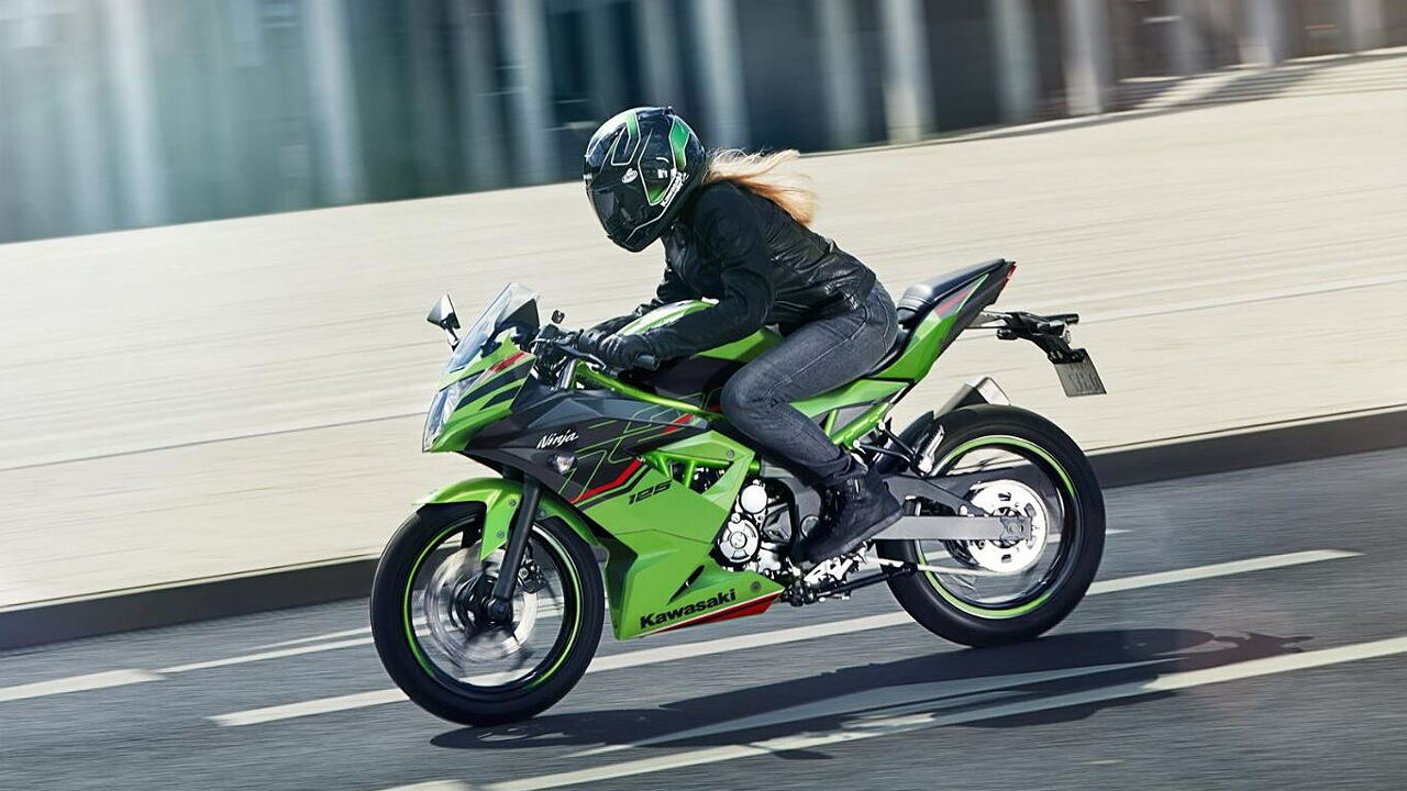 2023 Kawasaki Z125 and Ninja 125 introduced in new colours BikeWale