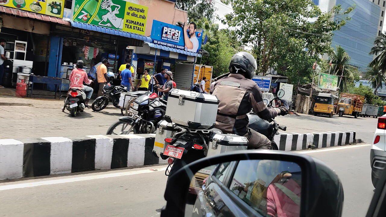 Royal Enfield Himalayan 450 spied with top-box and panniers