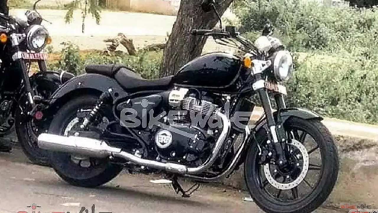 Royal Enfield Super Meteor 650 spotted, looks production ready Royal Enfield Super Meteor 650 spotted, looks production ready