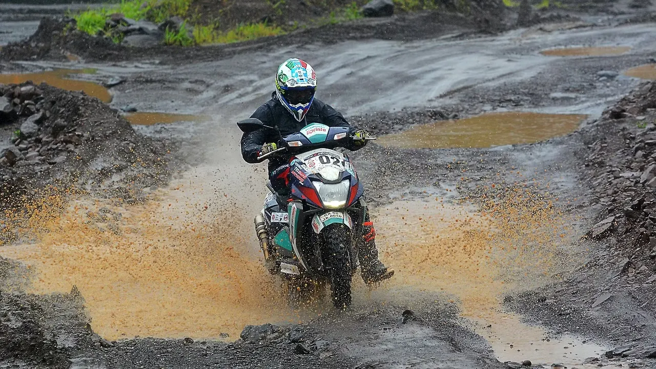 TVS Ntorq 125 SXR wins 2022 Monsoon Scooter Rally TVS Ntorq 125 SXR wins 2022 Monsoon Scooter Rally
