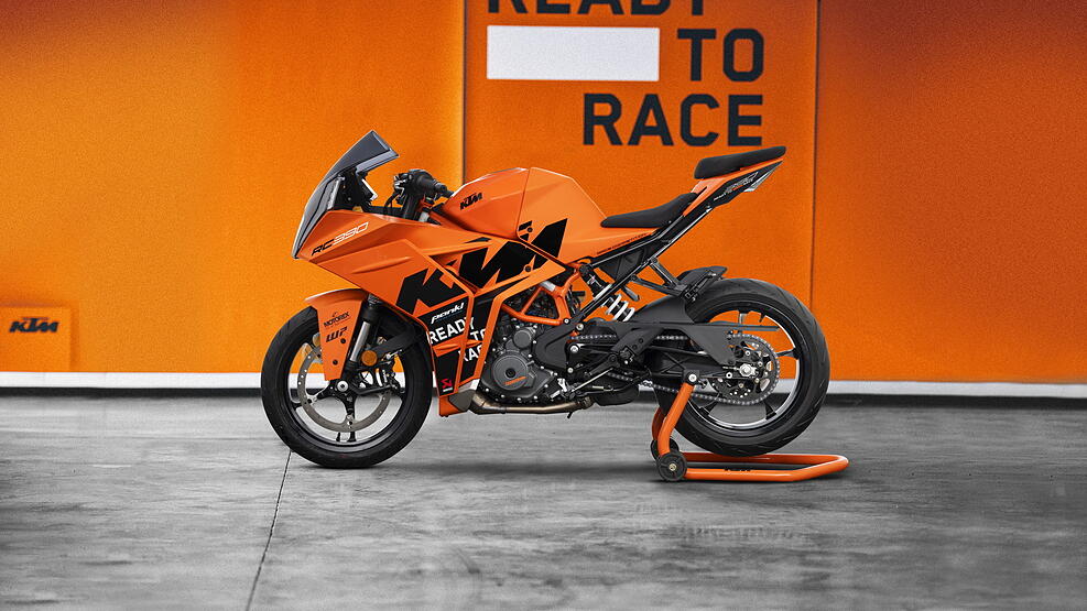 KTM RC390 and RC200 special GP edition launched in India at Rs 2,14,688