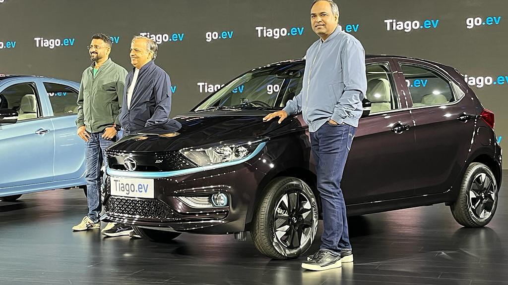 tata tiago ev onroad