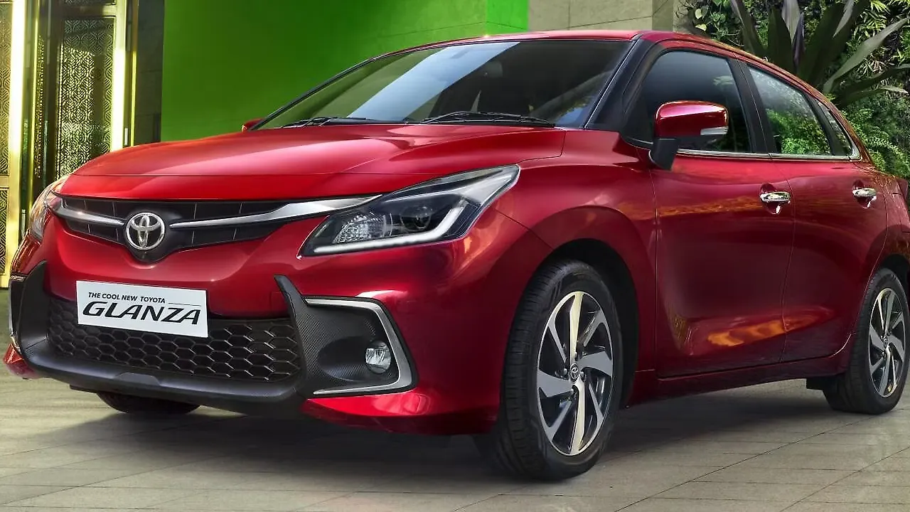 Toyota Glanza E-CNG launched in India; prices start at Rs 8.43 lakh - CarWale