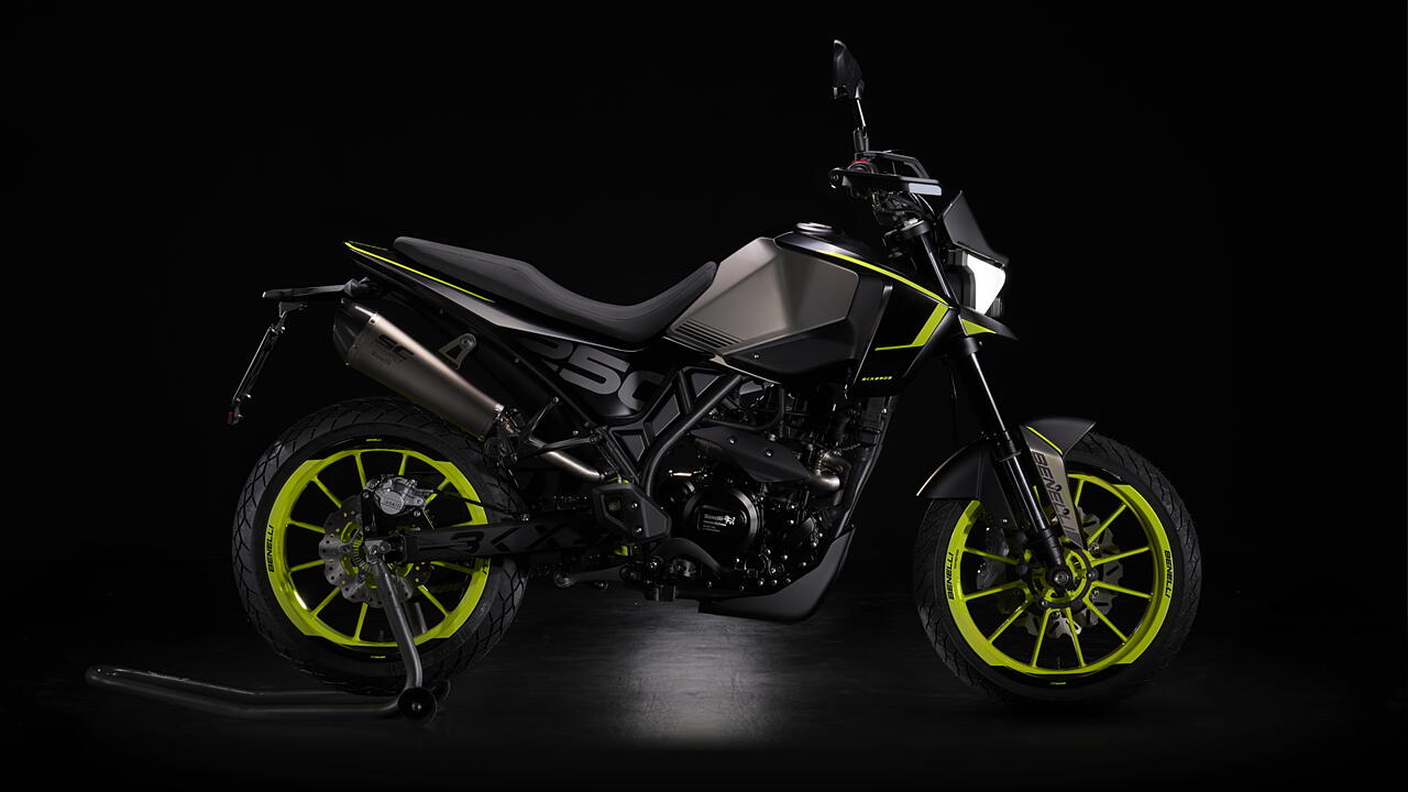 Benelli BKX 250 S quarter-litre naked roadster debuts at EICMA