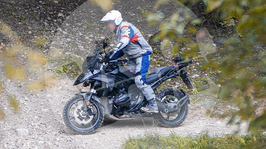 New BMW R1300 GS spied again; more details revealed