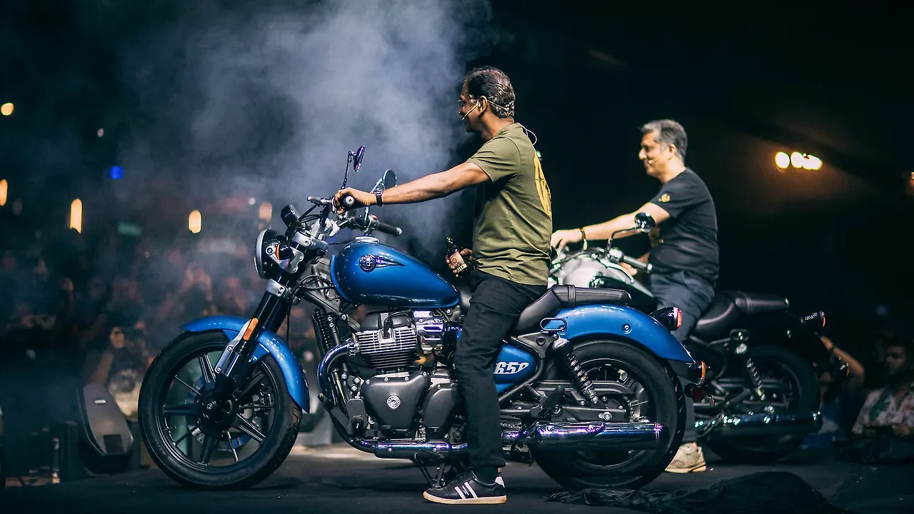 Royal Enfield Super Meteor 650 to be sold in 7 colourways in India Royal Enfield Super Meteor 650 to be sold in 7 colourways in India